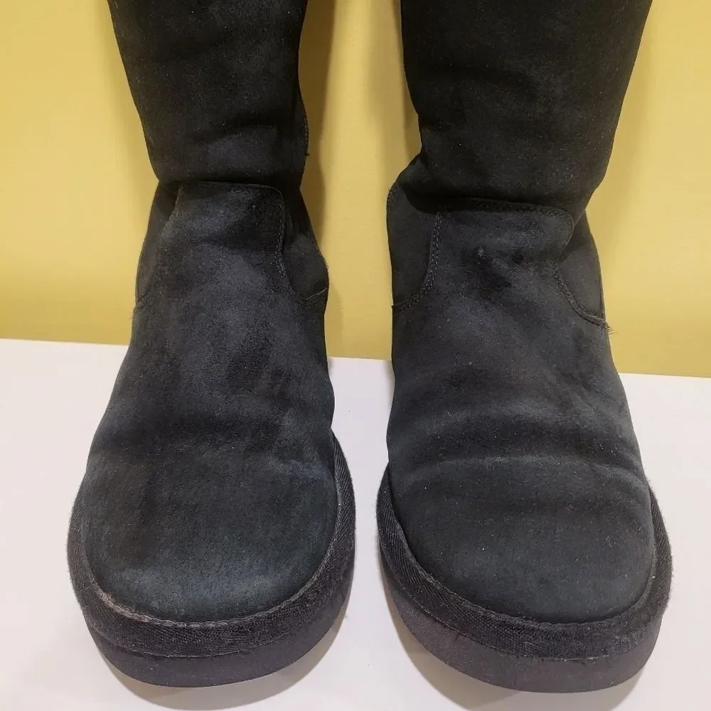 VGUC UGG Suede Sumner Tall Black Side Zipper Size 7